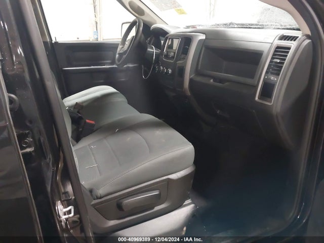 RAM 1500 Express  4x4 6'4 Box 2018 1C6RR7FT1JS348507 Image 5