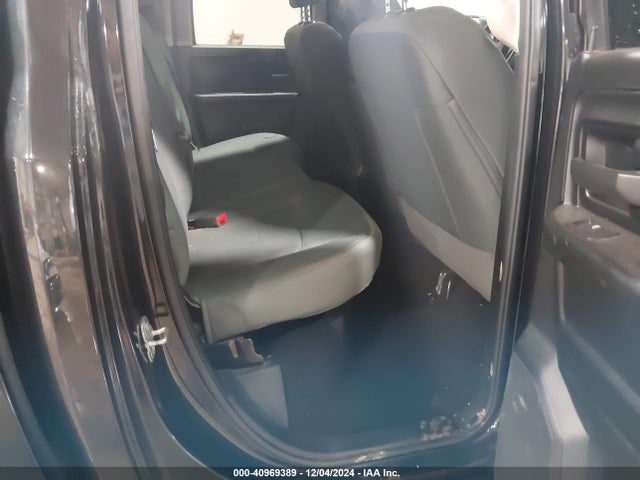 RAM 1500 Express  4x4 6'4 Box 2018 1C6RR7FT1JS348507 Image 8
