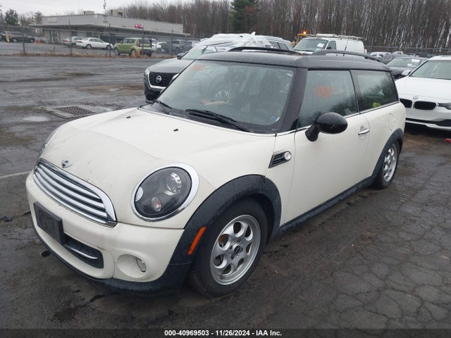 2012 MINI COOPER CLUBMAN WMWZF3C58CT190029 Photo 1