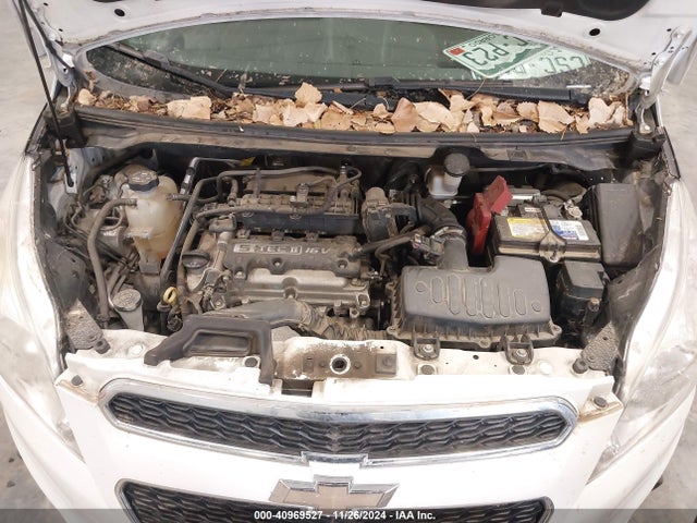 Chevrolet Spark 1lt Cvt 2015 KL8CD6S91FC808728 Image 10