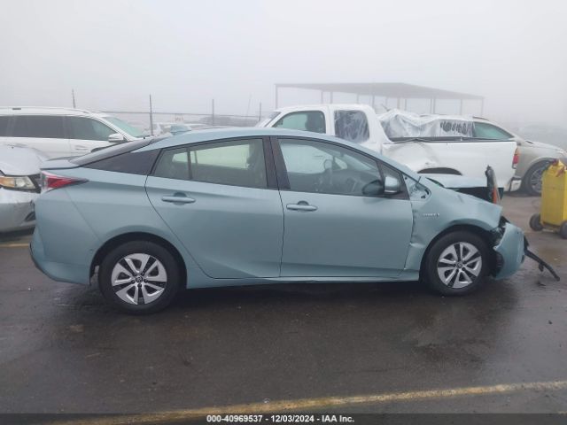 JTDKARFU1H3037105 Toyota Prius
