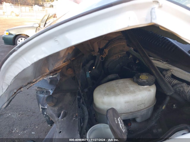 Chevrolet Express 2500 Work Van 2018 1GCWGAFG2J1212863 Image 10