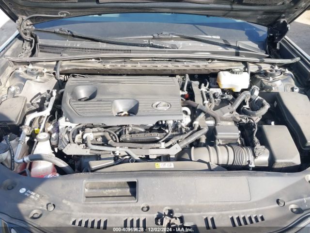 58ADA1C11NU013952 Lexus ES 300H