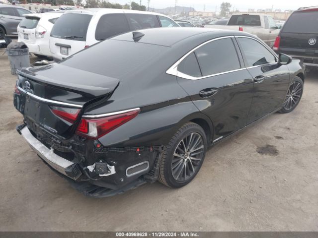58ADA1C11NU013952 Lexus ES 300H