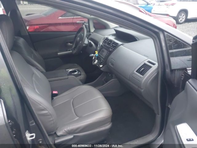JTDZN3EU2E3332632 Toyota Prius V Three