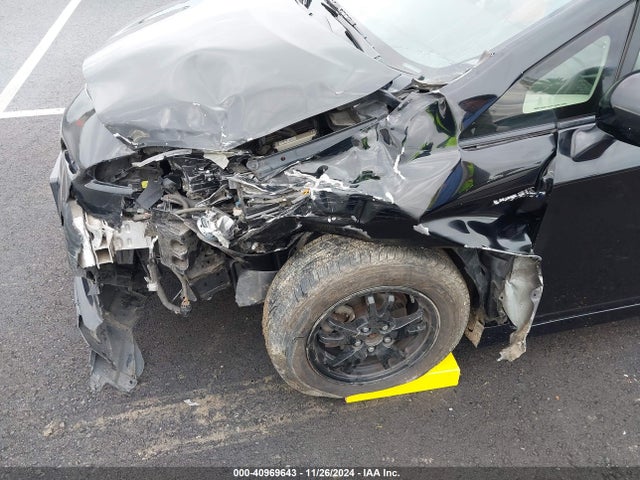 Toyota Prius Two 2014 JTDKN3DU9E0381105 Image 6