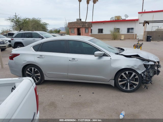 Nissan Altima 2.5 Sr 2017 1N4AL3AP5HN323148 Image 14