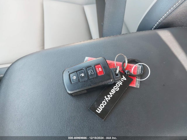 Toyota Rav4 Limited 2017 2T3YFREV3HW346254 Image 11