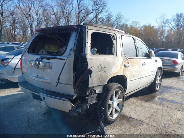 2011 CADILLAC ESCALADE 1GYS4CEF6BR399114 Photo 3