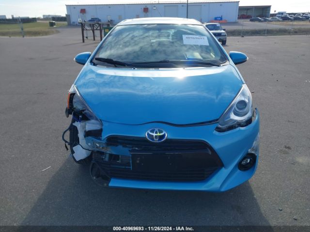 JTDKDTB37F1114005 Toyota Prius C Four
