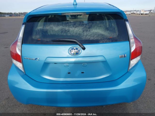 JTDKDTB37F1114005 Toyota Prius C Four