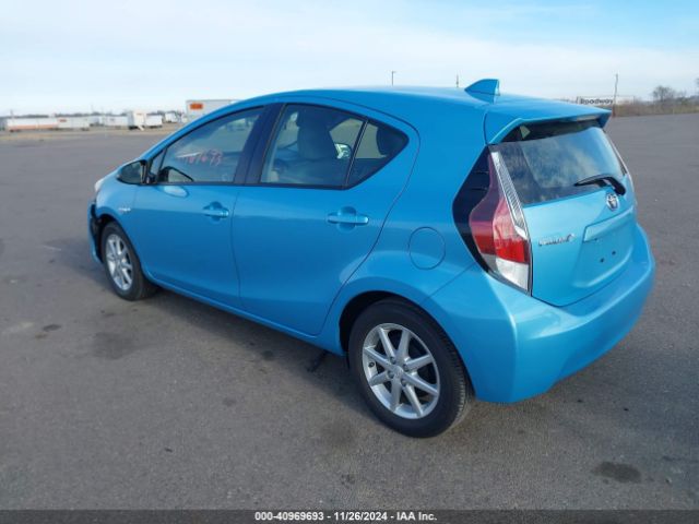 JTDKDTB37F1114005 Toyota Prius C Four