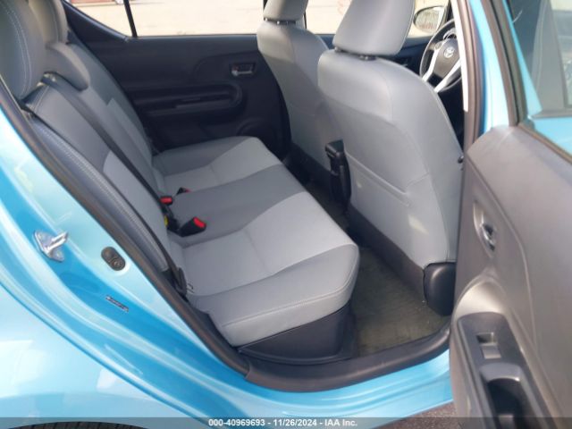 JTDKDTB37F1114005 Toyota Prius C Four