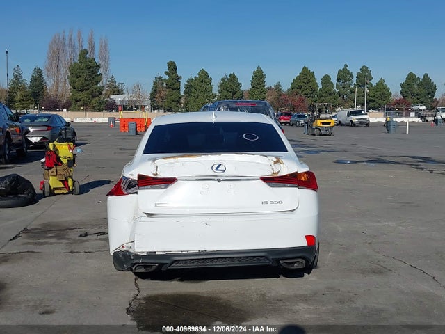 Lexus IS 350 2017 JTHBE1D21H5029452 Image 16