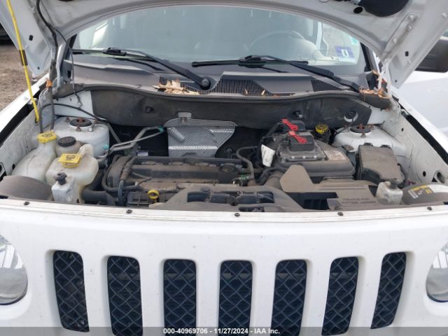 1C4NJPBA4FD350685 Jeep Patriot Altitude Edition