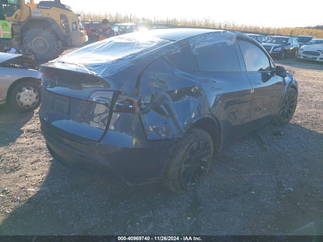 2023 TESLA MODEL Y 7SAYGDEE9PA208674 Photo 3