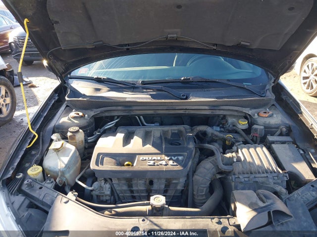 Chrysler 200 LX 2014 1C3CCBAB1EN208760 Image 10