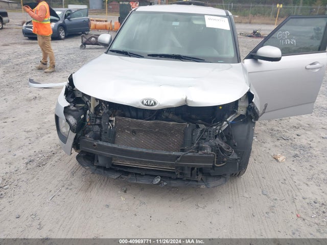 KIA SOUL LX 2020 KNDJ23AU1L7005415 Image 6