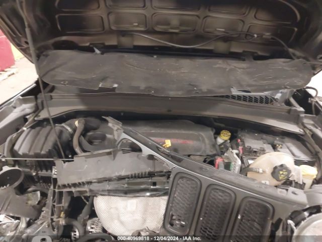 ZACCJBBB8HPG36482 Jeep Renegade Latitude 4x4