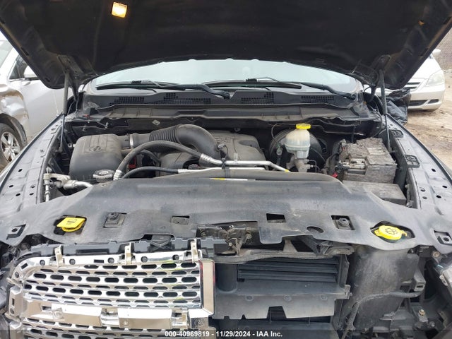 1C6RR7NT2HS743694 RAM 1500 Laramie  4x4 5'7 Box