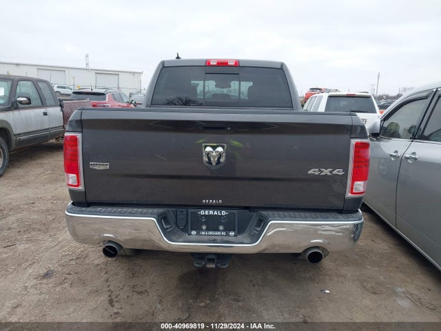 1C6RR7NT2HS743694 RAM 1500 Laramie  4x4 5'7 Box