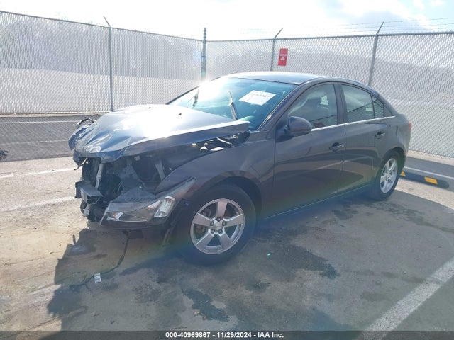 Chevrolet Cruze 1lt Auto 2015 1G1PC5SB2F7123311 Image 2