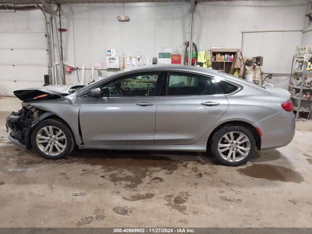 Chrysler 200 Limited 2015 1C3CCCAB0FN720257 Image 15