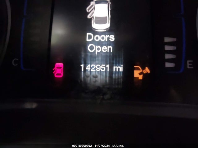 Chrysler 200 Limited 2015 1C3CCCAB0FN720257 Image 16