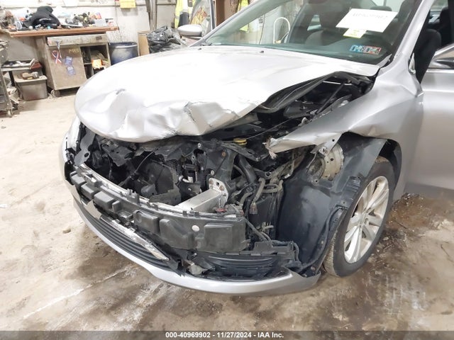 Chrysler 200 Limited 2015 1C3CCCAB0FN720257 Image 6