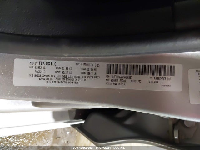 Chrysler 200 Limited 2015 1C3CCCAB0FN720257 Image 9