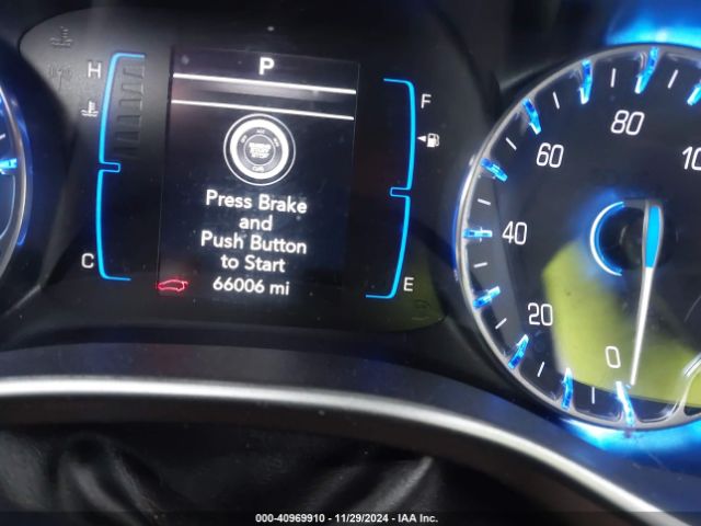 2C4RC1DG9LR172582 Chrysler Voyager Lxi