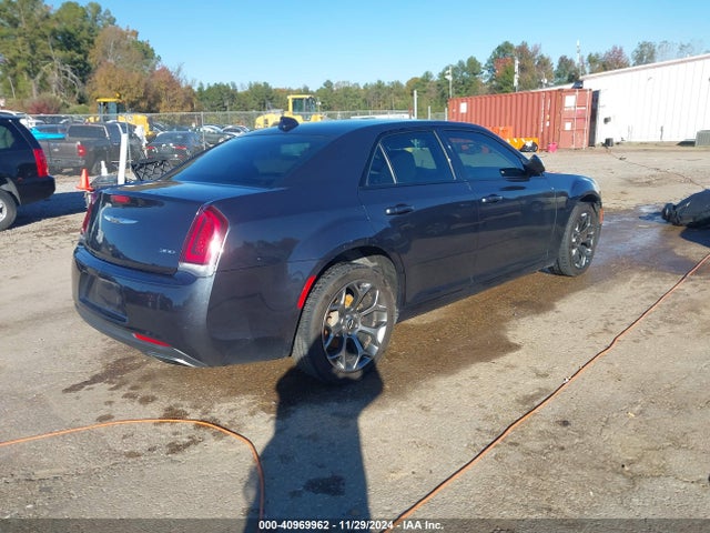 2C3CCAAG5JH340820 Chrysler 300 Touring