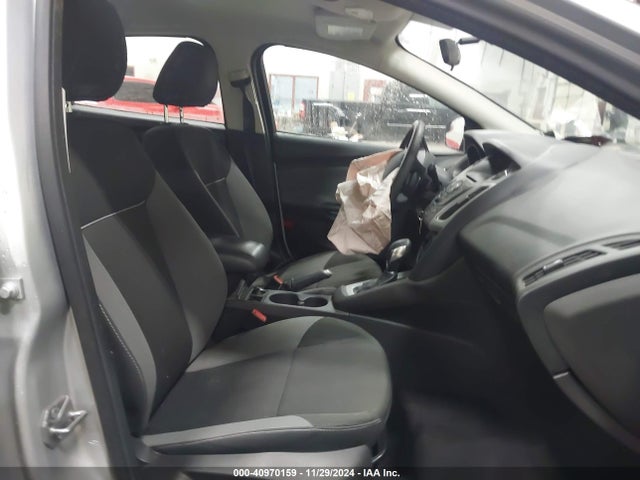 Ford FOCUS SE 2014 1FADP3F29EL247360 Image 5