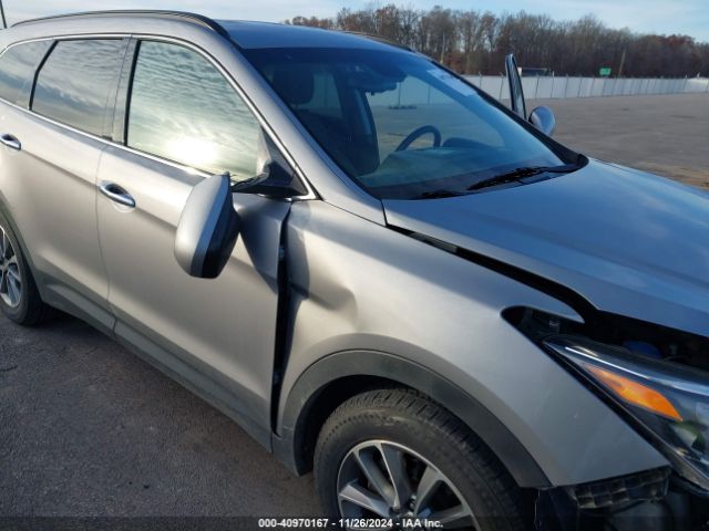 KM8SMDHF4HU195971 Hyundai Santa Fe Se