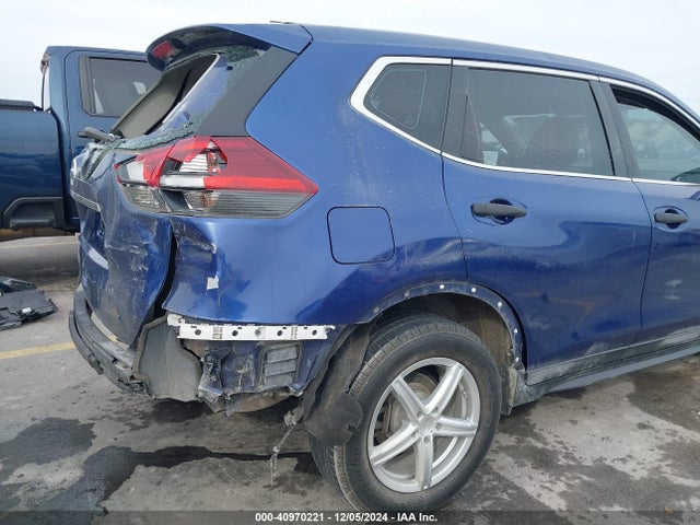 Nissan ROGUE S 2018 5N1AT2MT3JC746000 Image 12
