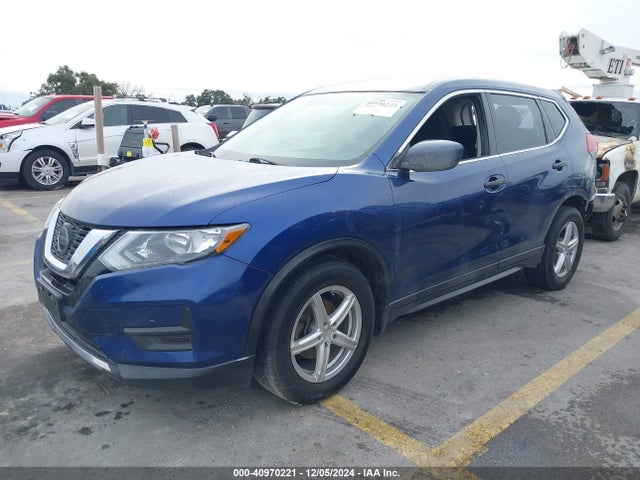 Nissan ROGUE S 2018 5N1AT2MT3JC746000 Image 2