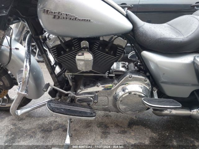 2014 HARLEY-DAVIDSON FLHX 1HD1KBM19EB666846 Photo 8