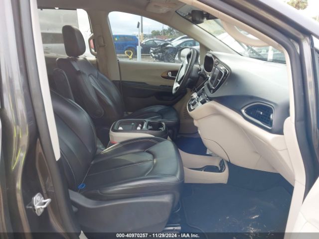 2C4RC1DG8LR264444 Chrysler Voyager Lxi