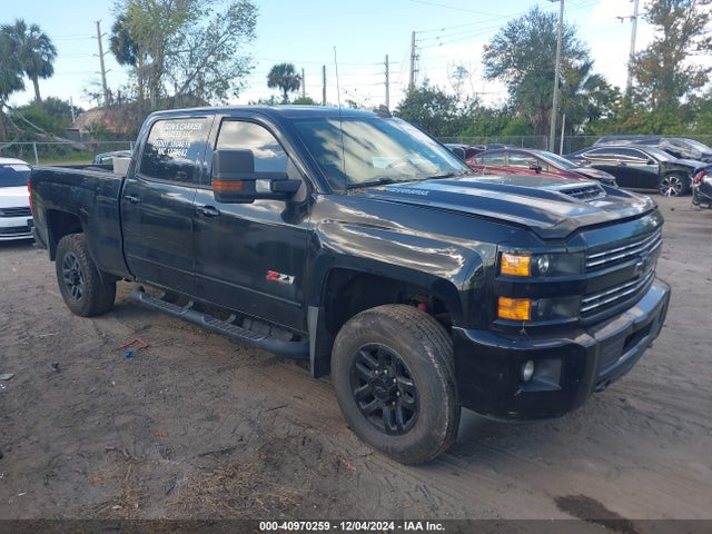 2018 1GC1KWEY5JF256360 main image