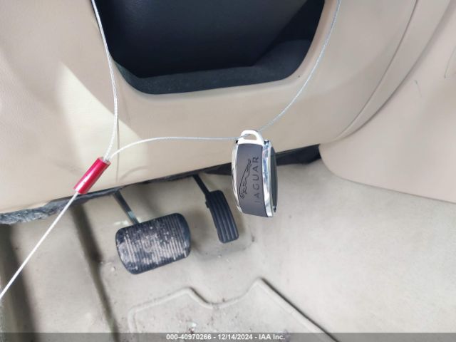 2009 JAGUAR XF SAJWA05BX9HR08117 Photo 10