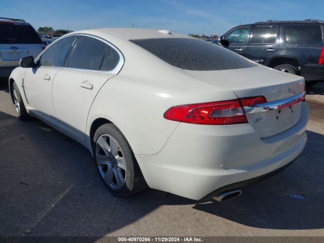 2009 JAGUAR XF SAJWA05BX9HR08117 Photo 2