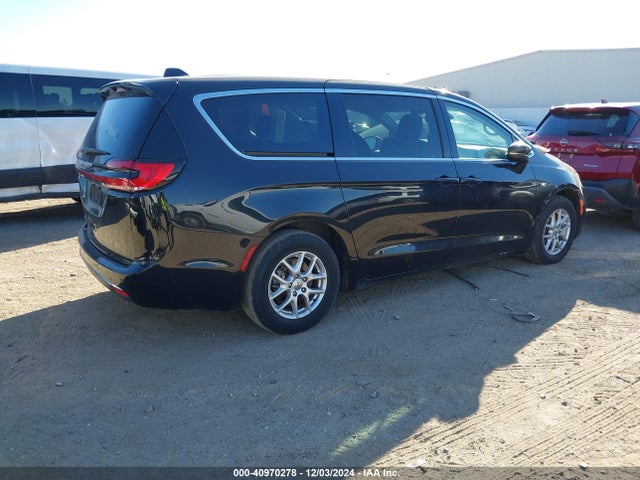 Chrysler Pacifica Touring L 2023 2C4RC1BG4PR591450 Image 4