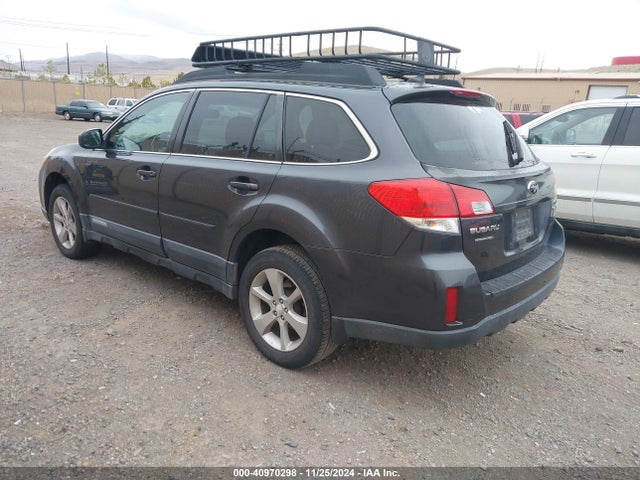 40970298 :رقم المزاد ، 4S4BRBFC3C3240279 vin ، 2012 Subaru Outback 2.5i Premium مزاد بيع