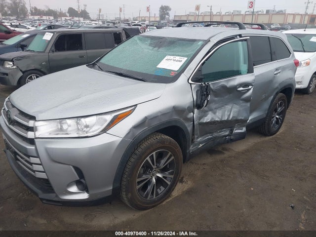 5TDZZRFH0KS361985 Toyota Highlander Le