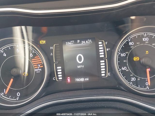 1C4PJLCB8KD108971 Jeep Cherokee Latitude