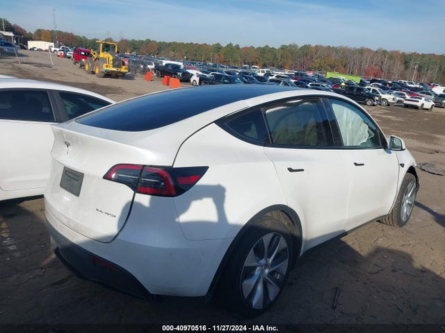 2023 TESLA MODEL Y 7SAYGDEE3PA130666 Photo 3