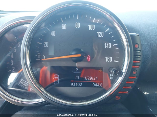 2016 MINI CLUBMAN WMWLN5C51G2E06984 Photo 6