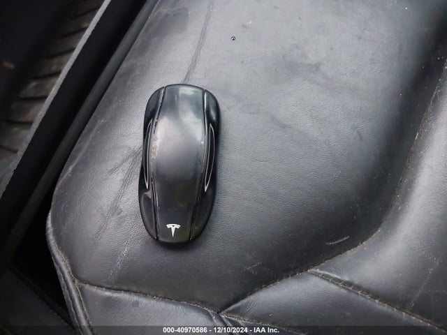 2015 TESLA MODEL S 5YJSA1H27FFP79568 Photo 10