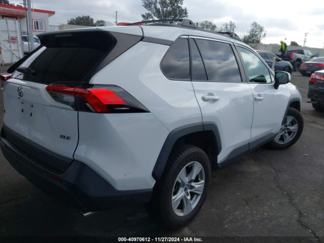 2T3W1RFV5KW051023 Toyota Rav4 Xle