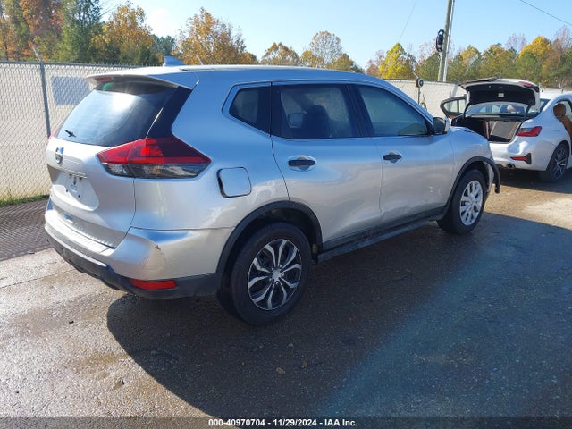 Nissan ROGUE S 2018 KNMAT2MT4JP581328 Image 4